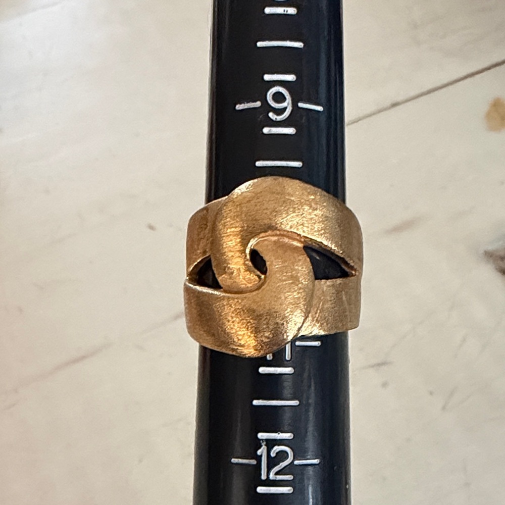 Gold Statement Ring - Picture 4 of 4